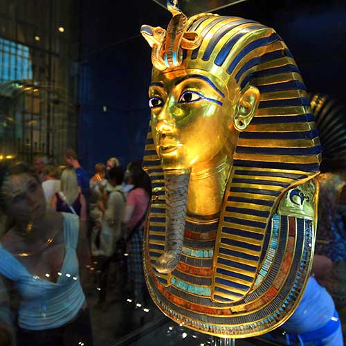 travel-egypt-tours-Egyptian-museum-tutankhamun-cairo