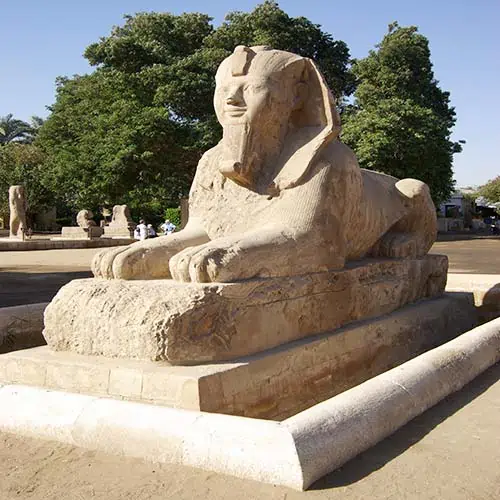 travel-egypt-tours--Giza-the-statue-of-Sphinx-in-memphis