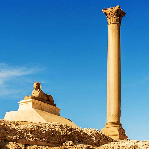 pompejuv-sloup-v-egyptske-alexandrii2